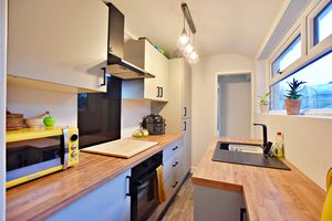 Photo 7- click for photo gallery